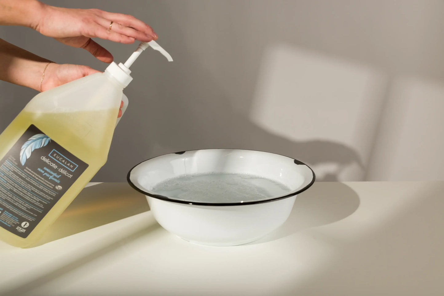 Jug of Delicate Wash Jug | 5 Scents